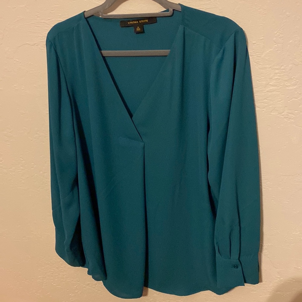 Woman Top, XL Teal, Used like new.